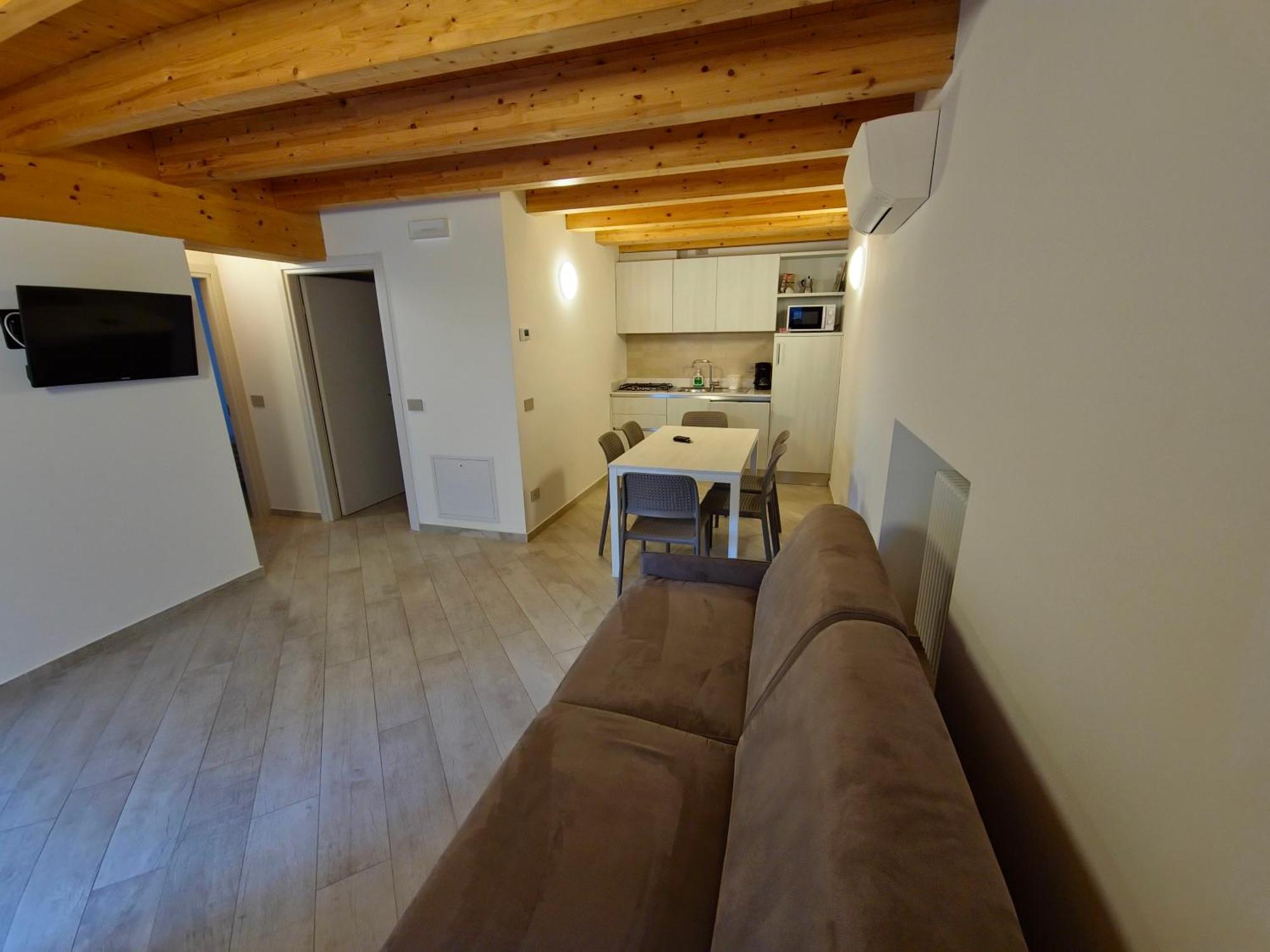 Casa Antico Borgo - Appartamento 1 Assenza di Brenzone Dış mekan fotoğraf